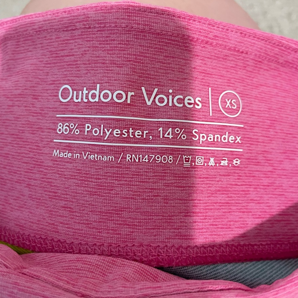 NWT Outdoor Voices Colorblock Biker Shorts - Picture 4 of 7